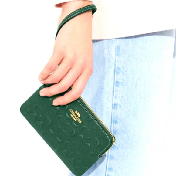 Corner Zip Wristlet In Signature Leather - Picture 4 of 6